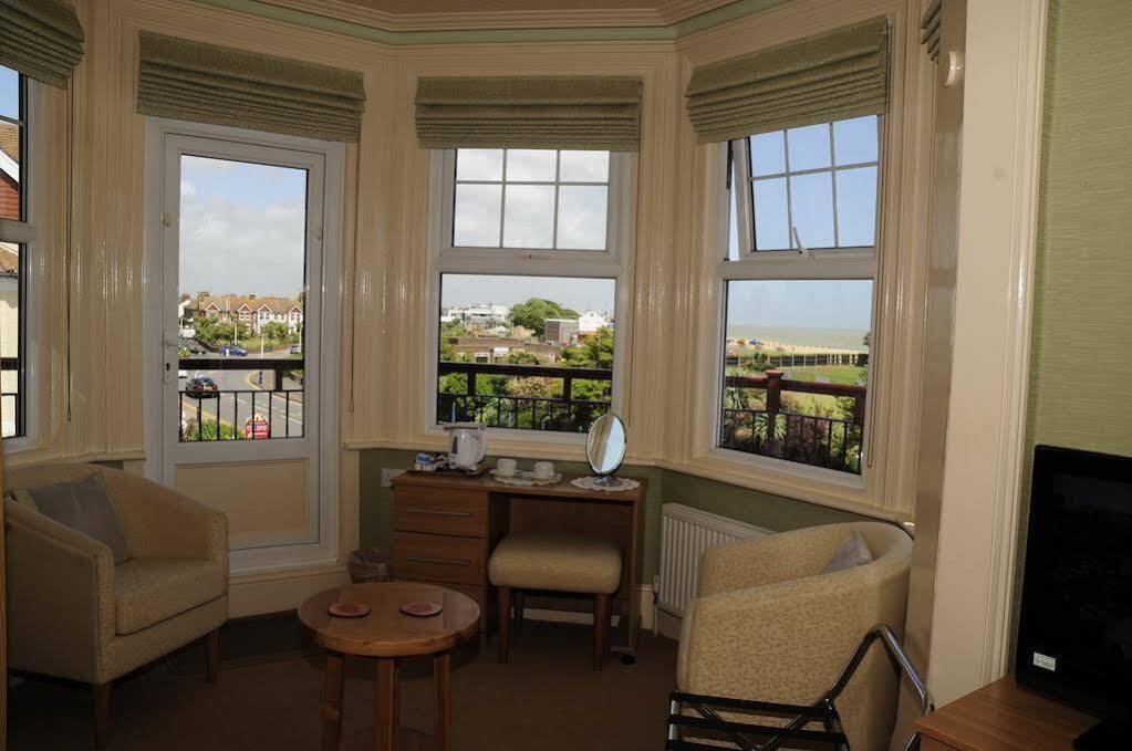 Hotel Devonia Express Torneo de Torneo de Eastbourne Exterior foto
